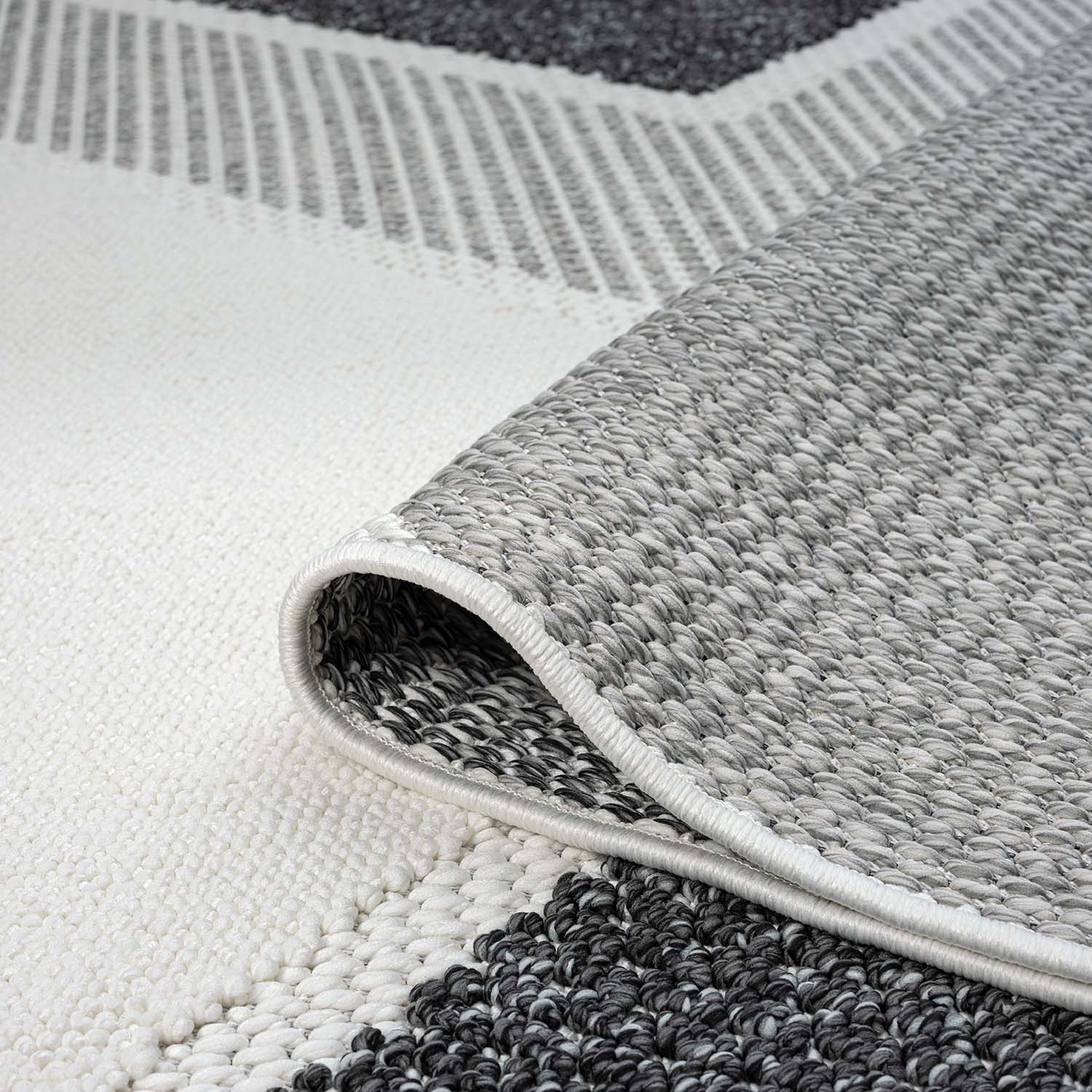 Tapis Rond Sisal Bouclé à relief VIKY - Gris et Noir – STUDIO DECO