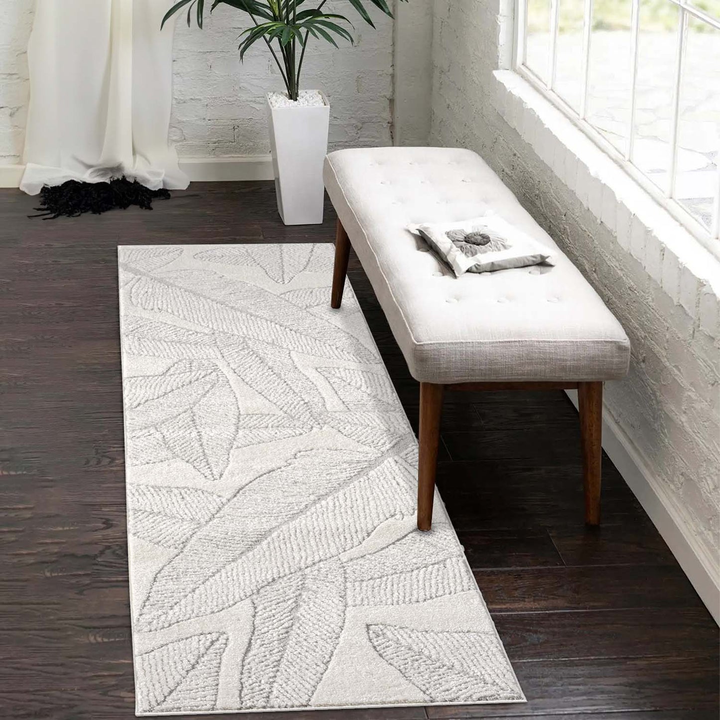 Tapis LEAF à motifs feuillage en relief - Crème et Gris