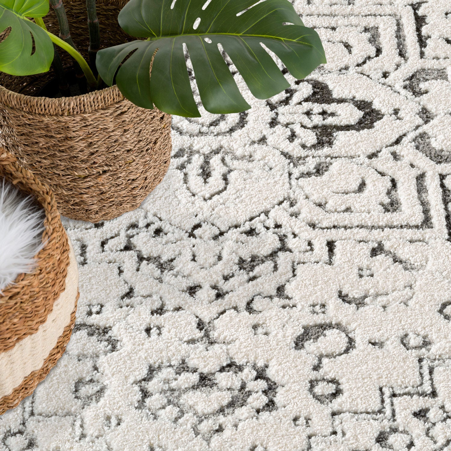 Tapis SORA à motifs vintage en relief - Gris – STUDIO DECO