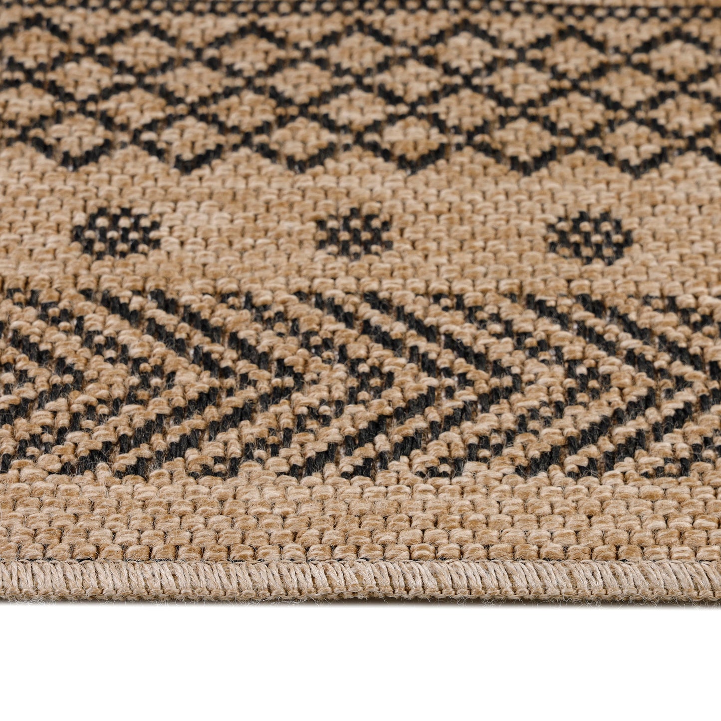 Tapis Naturel aspect jute motifs géométrique Beige et Noir