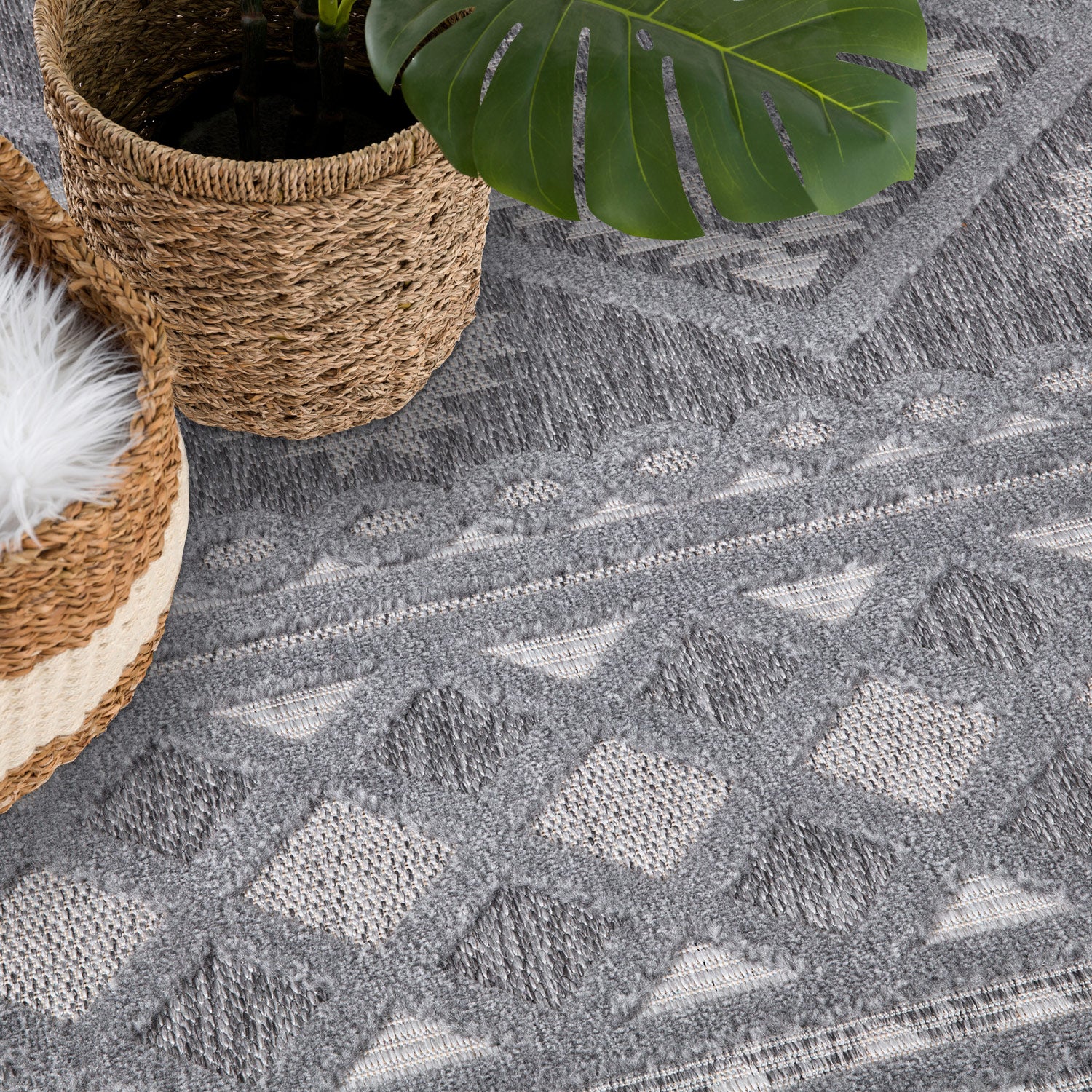 Tapis Intérieur/Extérieur à motif relief vintage Anthracite – STUDIO DECO