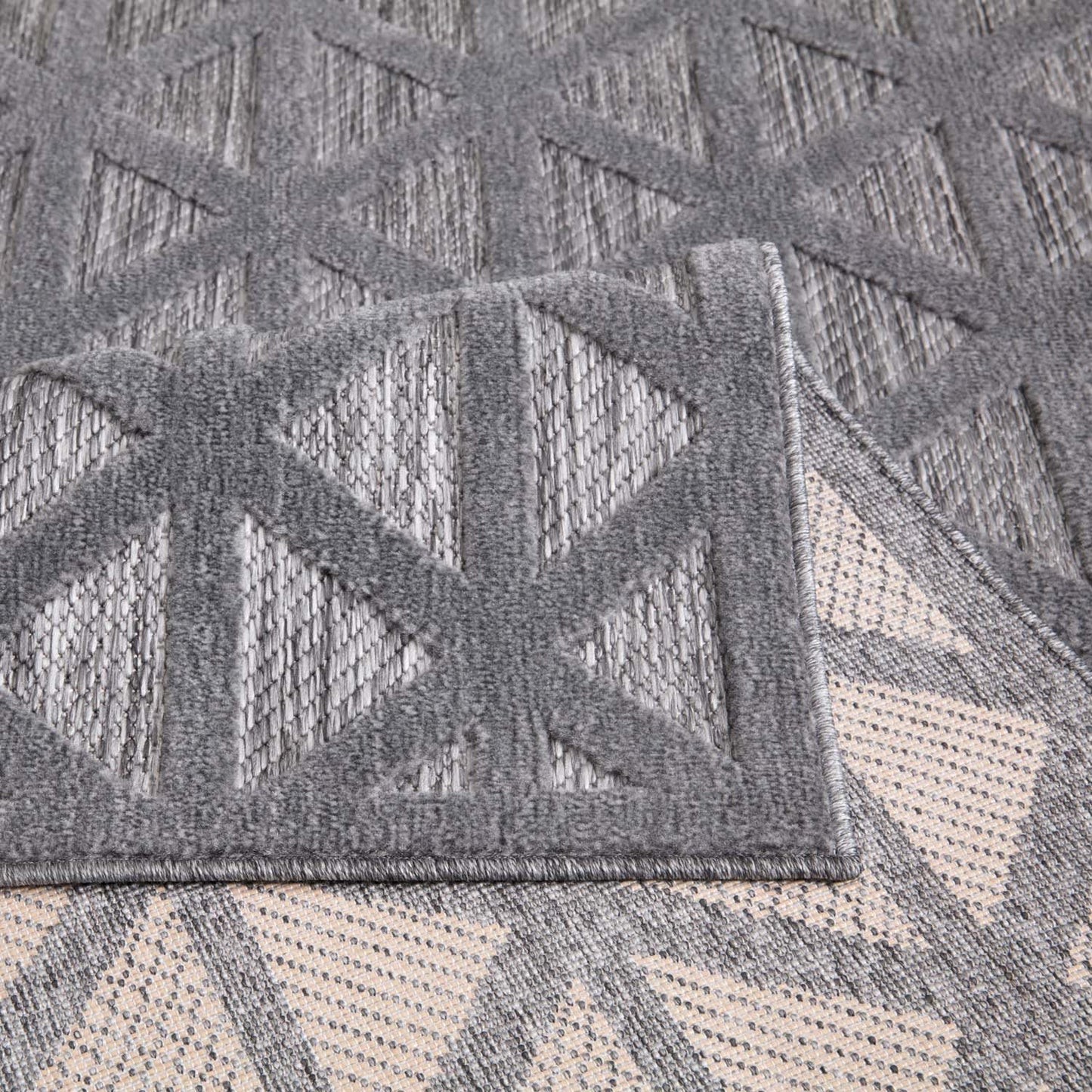 Tapis Intérieur/Extérieur à motif relief 3D Anthracite