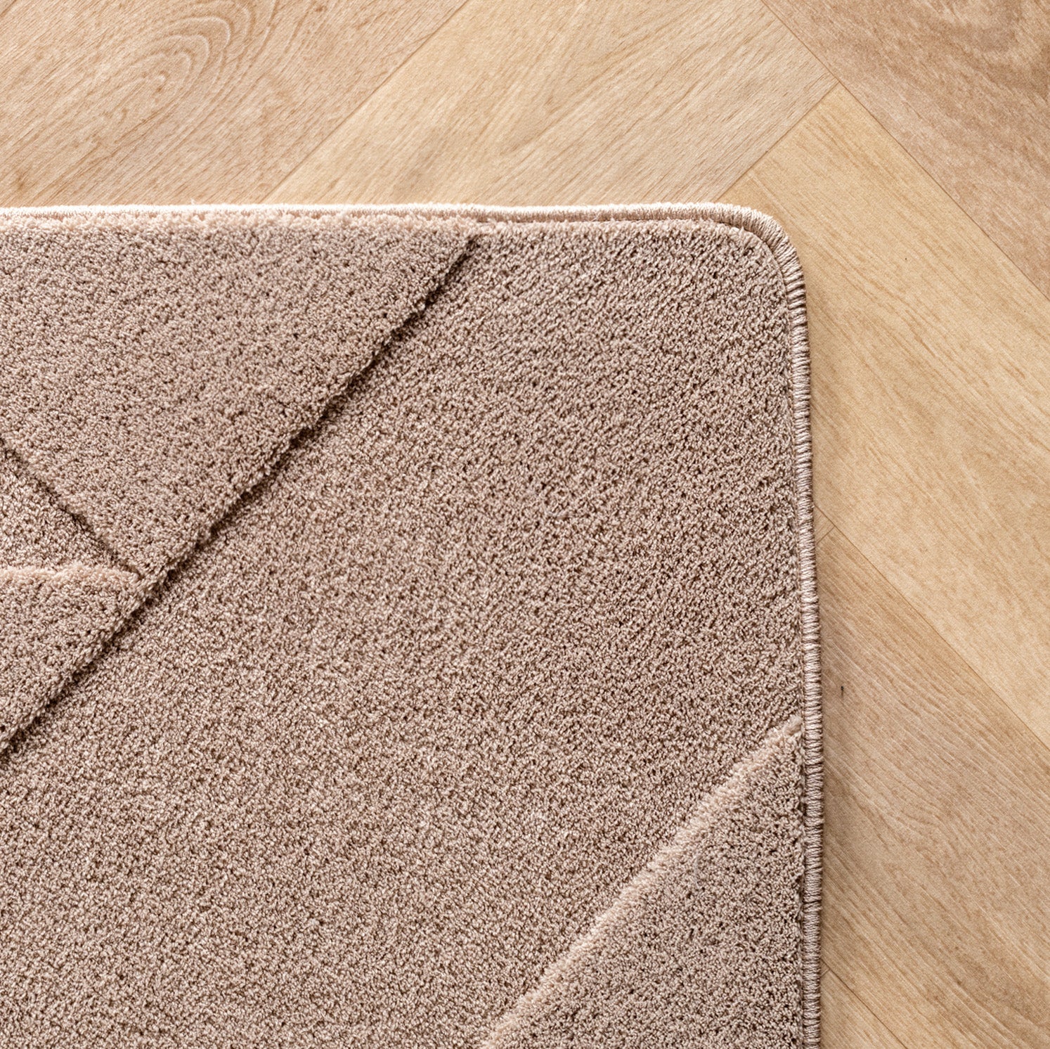 Tapis ASTI doux à relief Beige – STUDIO DECO