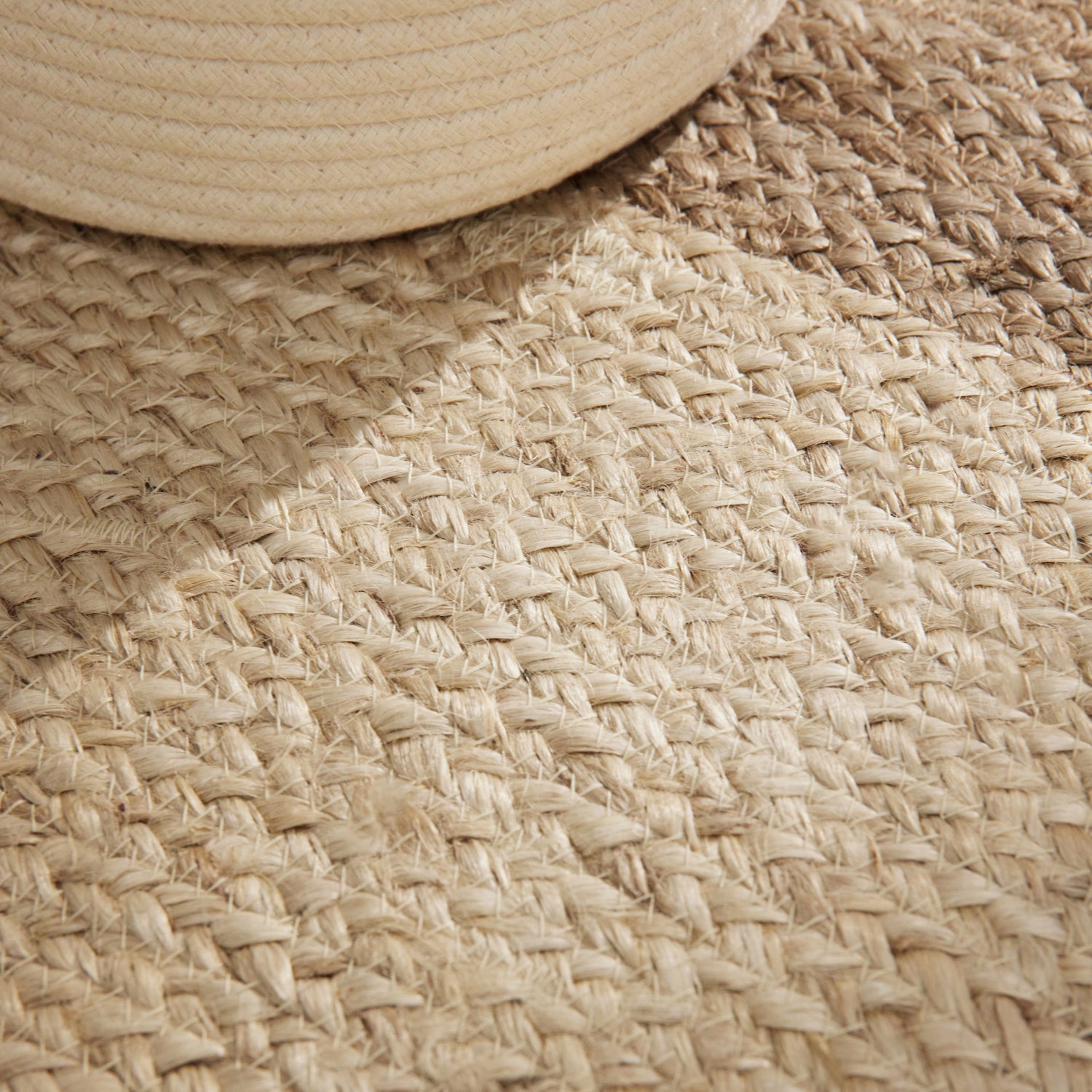 Tapis Jute Fait Main Bicolore Ivoire et Mocca – STUDIO DECO