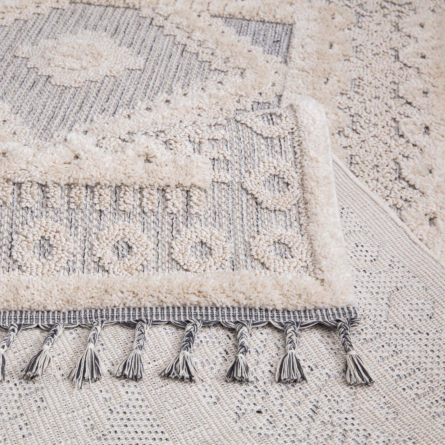 Tapis Boho Chic à franges tressées – STUDIO DECO