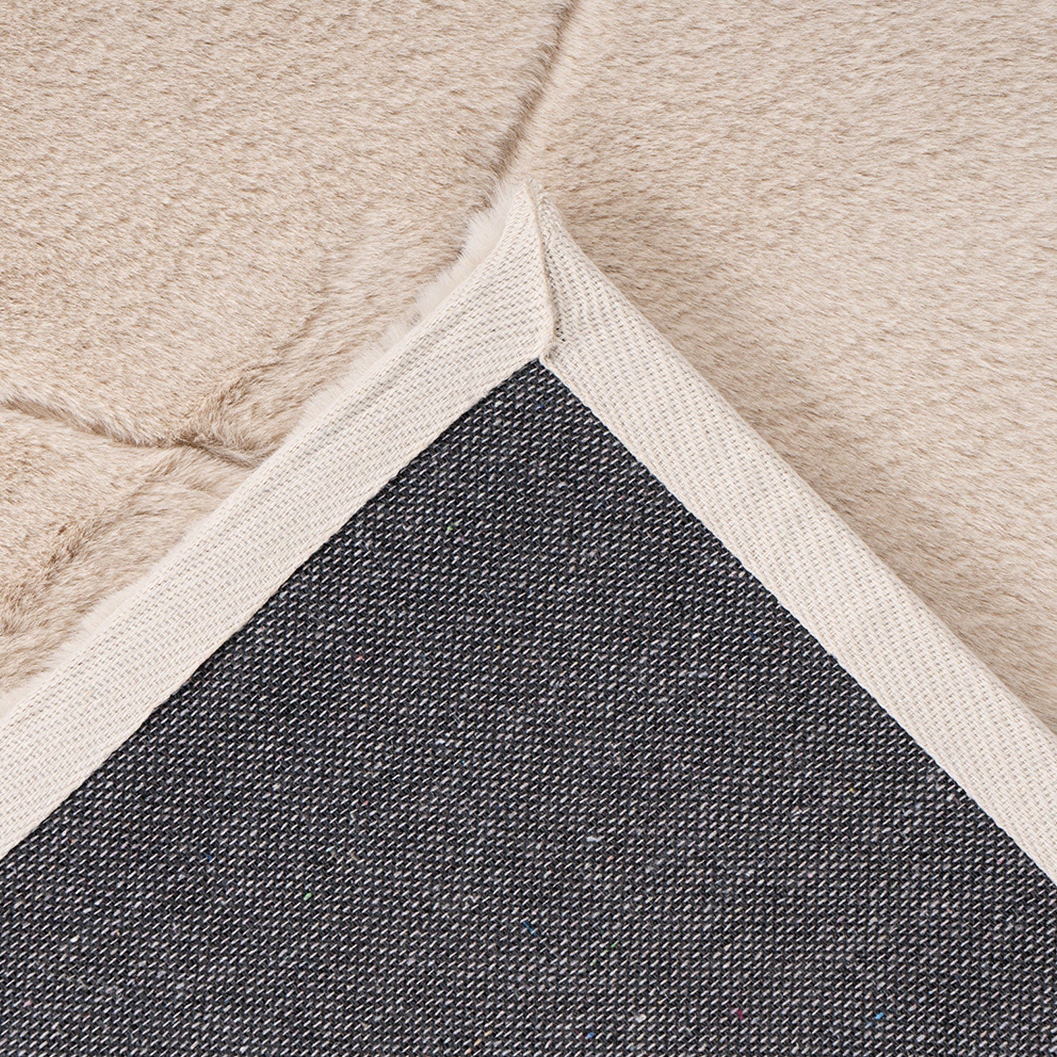 Tapis Super Doux à motif losanges en Relief - Beige – STUDIO DECO