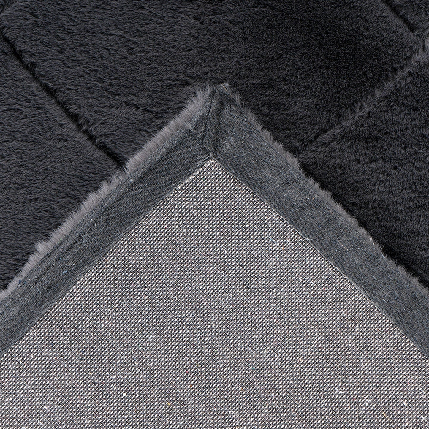 Tapis Super Doux à motif losanges en Relief - Graphite