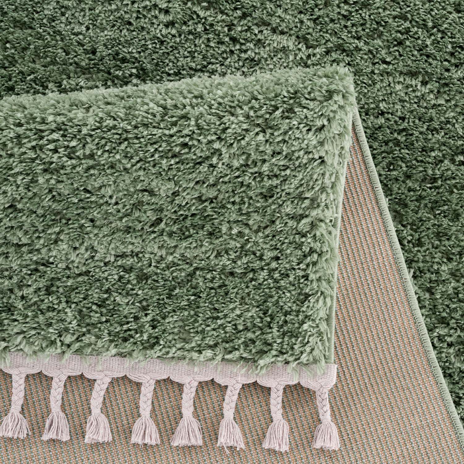 Tapis moelleux à franges tressées - Vert – STUDIO DECO