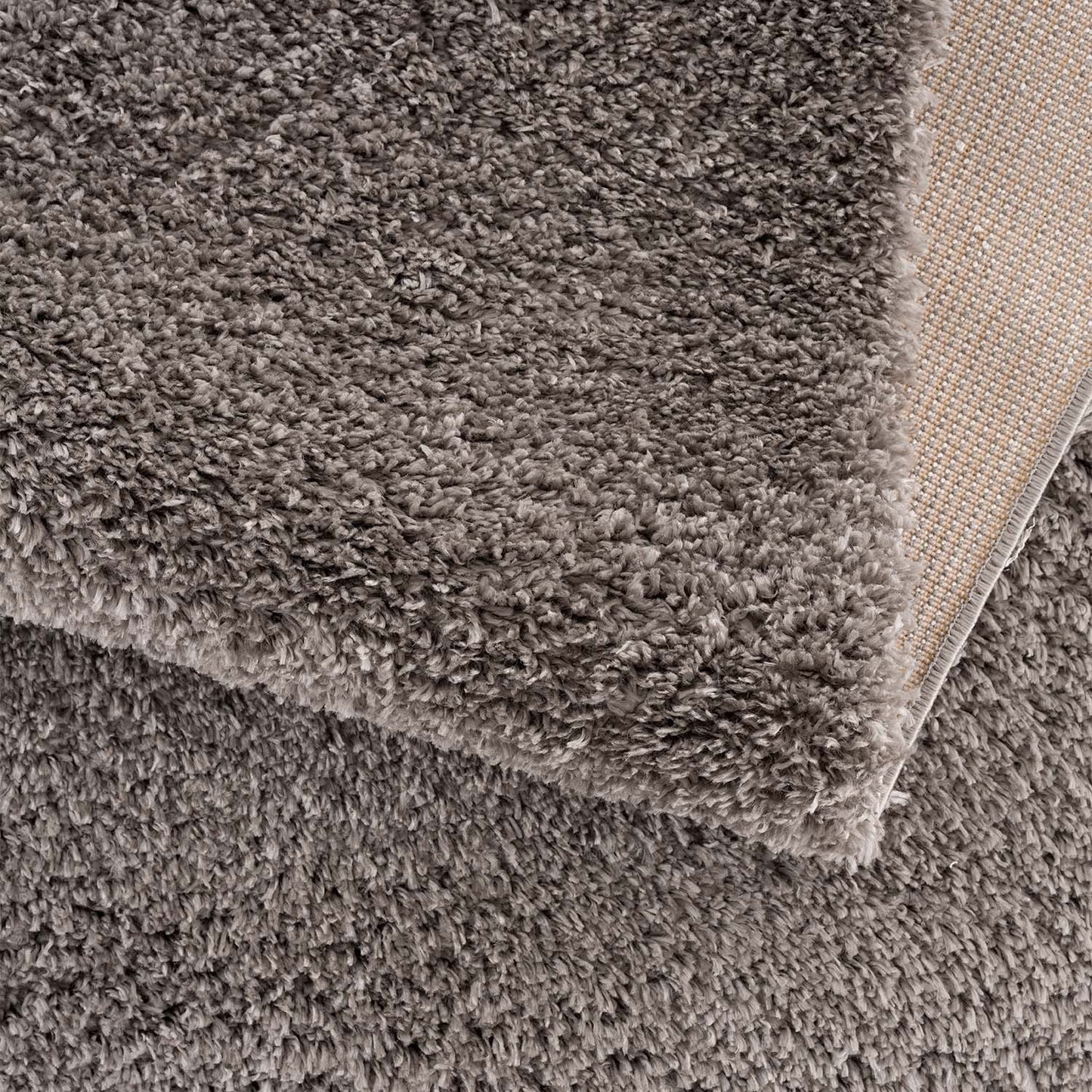 Tapis moelleux à franges tressées - Gris