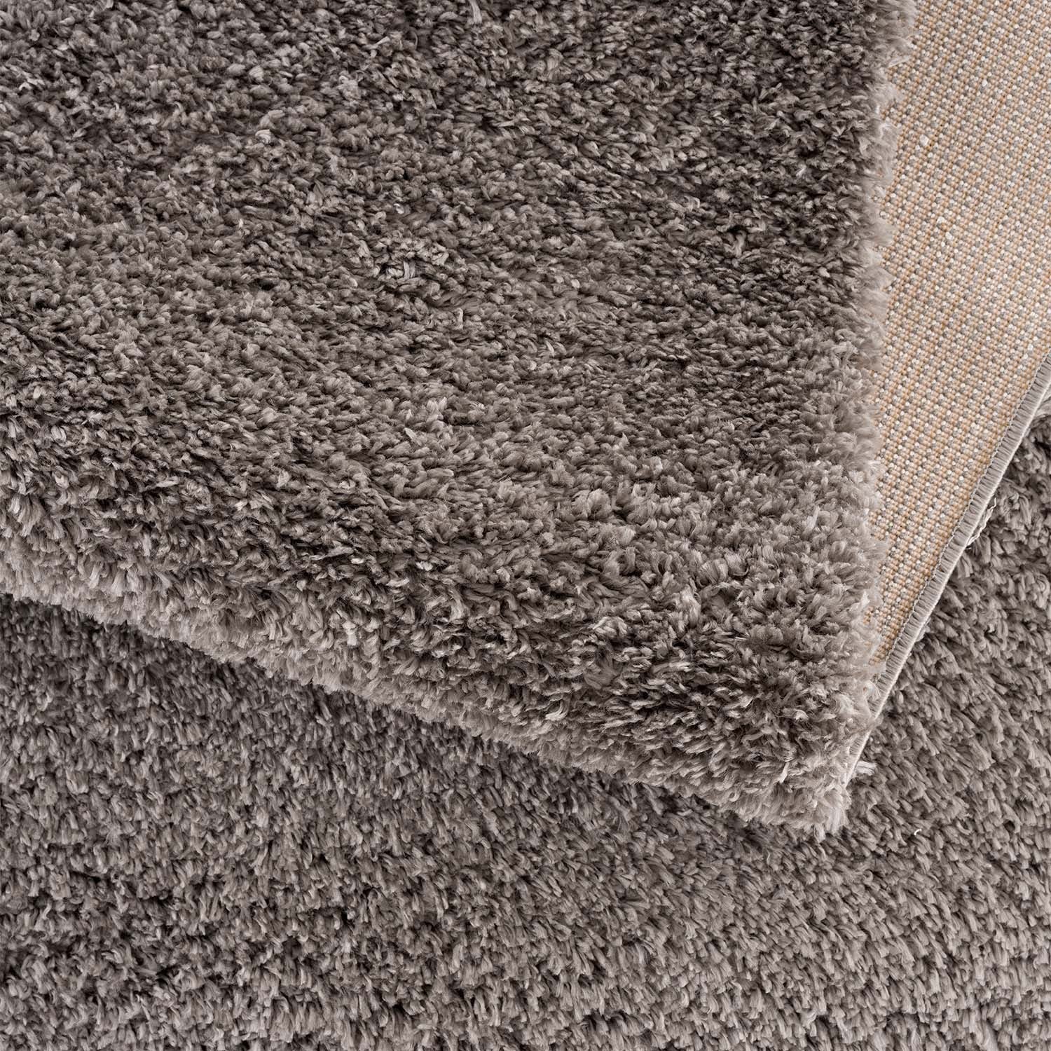 Tapis moelleux à franges tressées - Gris – STUDIO DECO