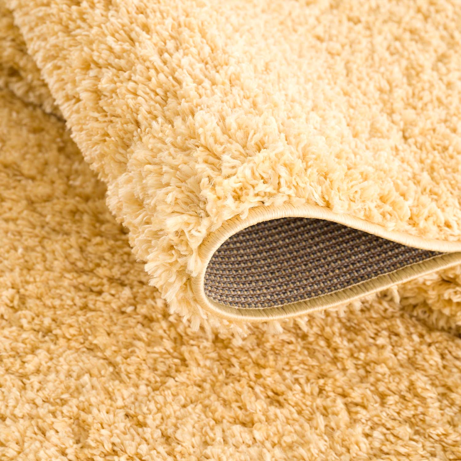 Tapis moelleux à franges tressées - Jaune – STUDIO DECO