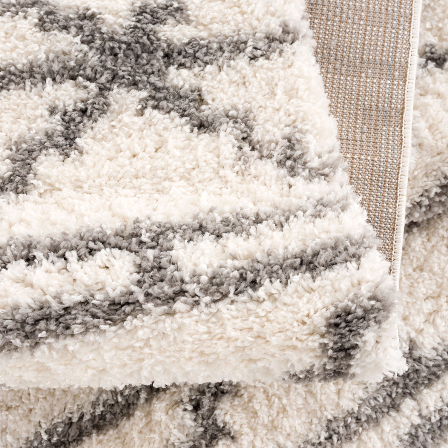 Tapis moelleux à franges tressées Rust - Ecru – STUDIO DECO