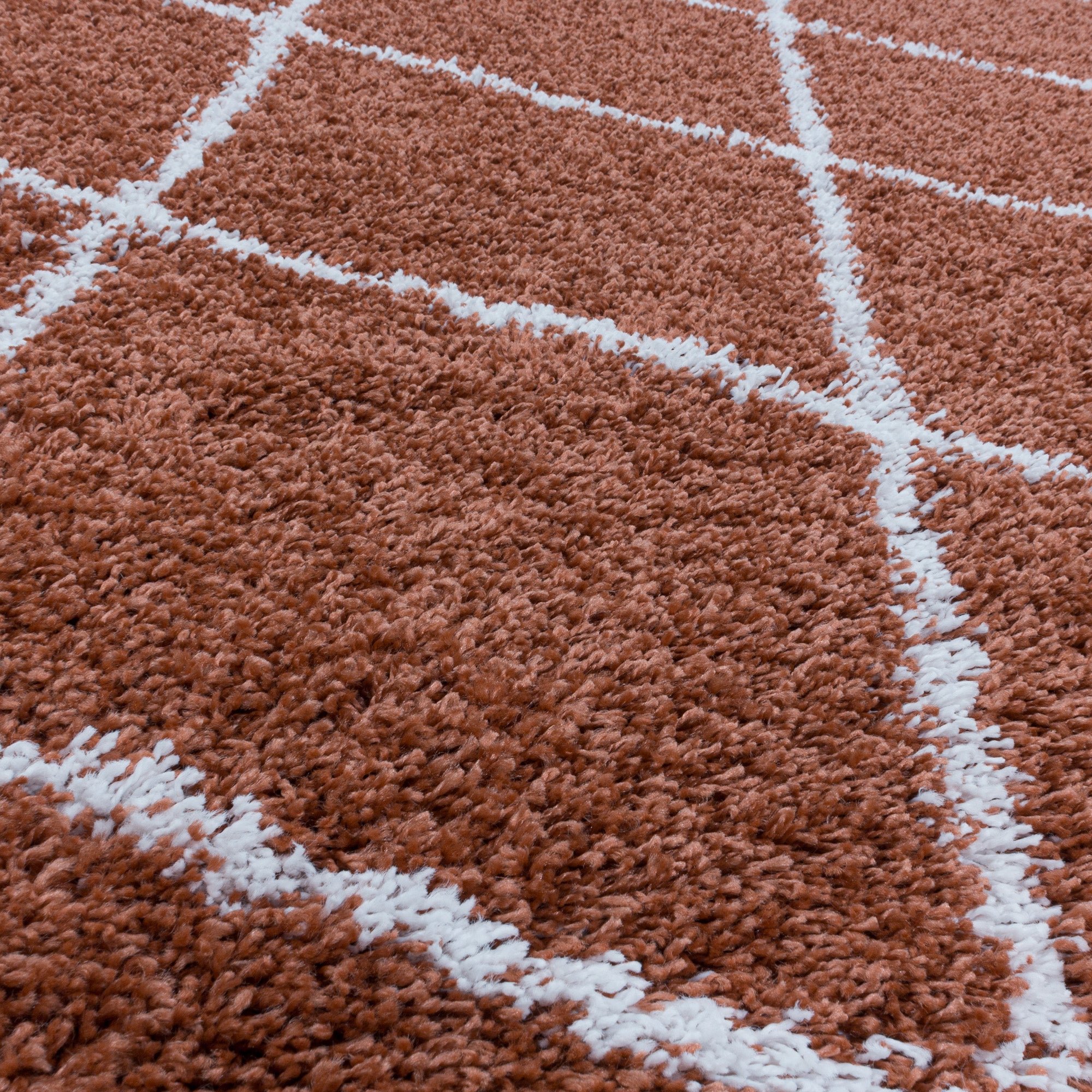 Tapis à poils longs Terra et motifs losanges Ivoire – STUDIO DECO