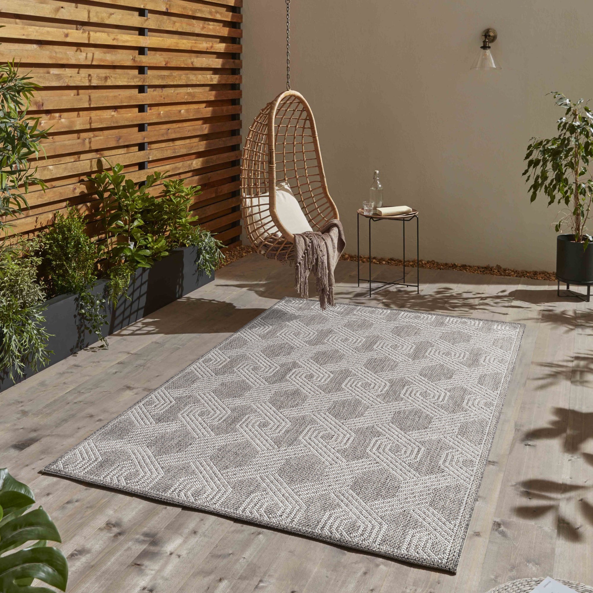 Tapis TRESS Extérieur et Intérieur Tissé Plat - Gris & Crème – STUDIO DECO