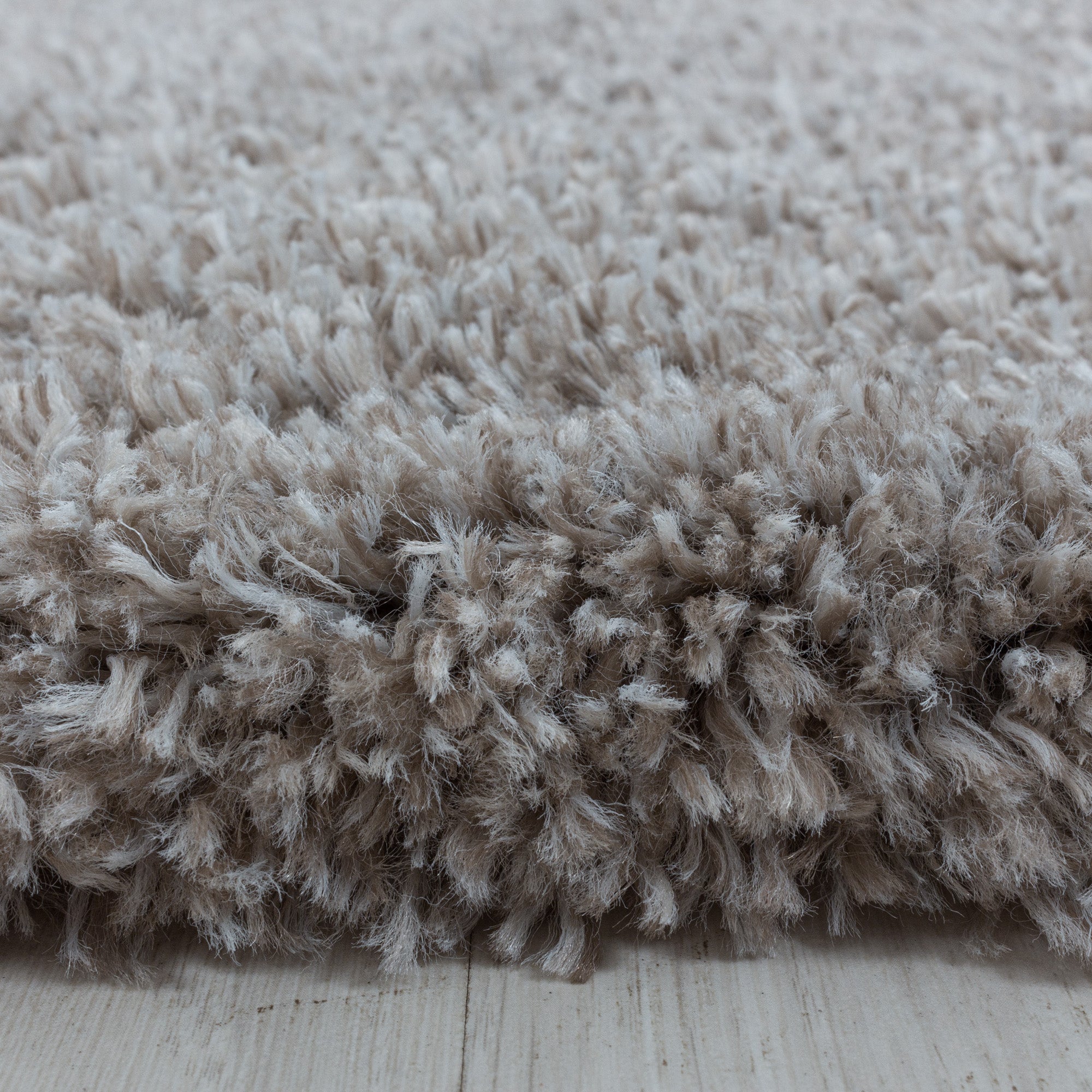 Tapis à poils longs - Beige – STUDIO DECO