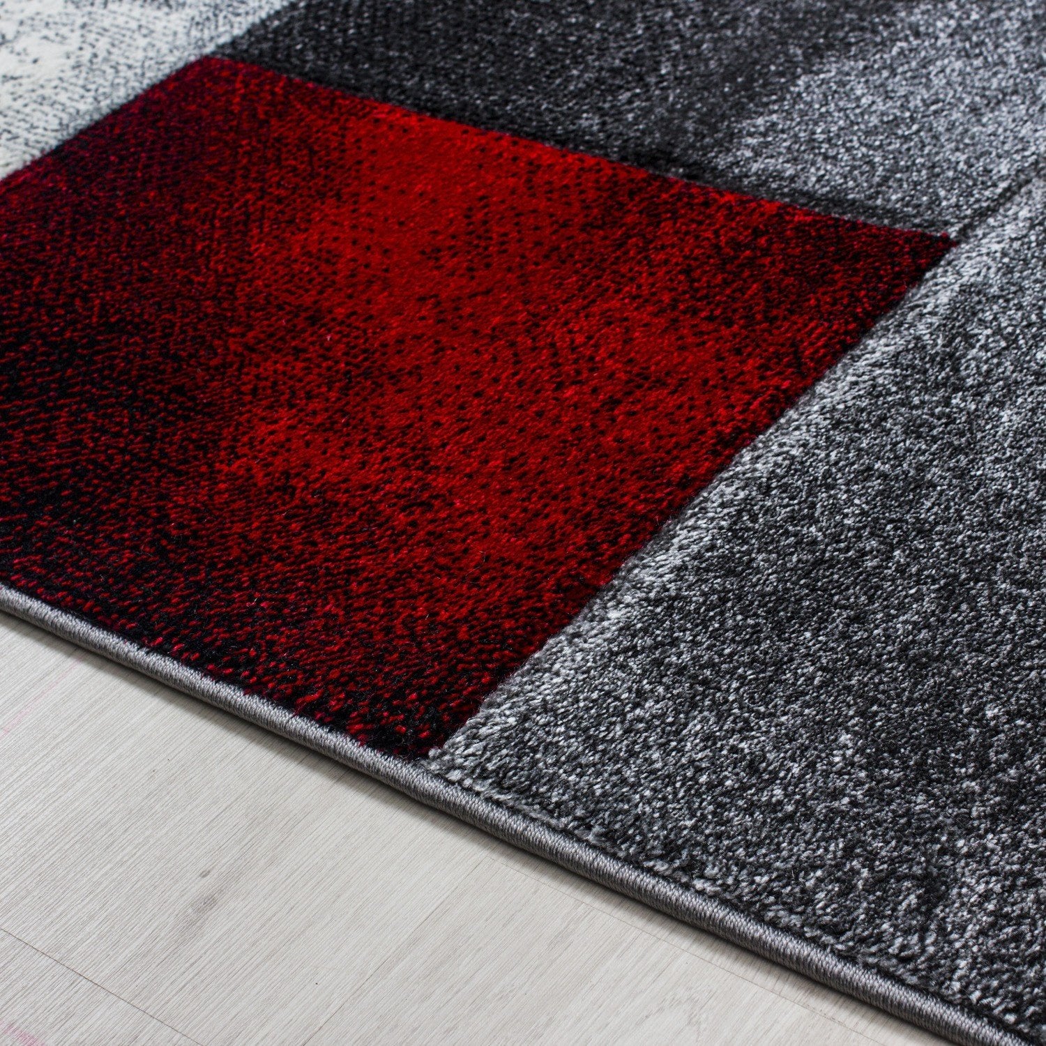 Tapis Géométrique effet vieilli - Gris et Rouge – STUDIO DECO