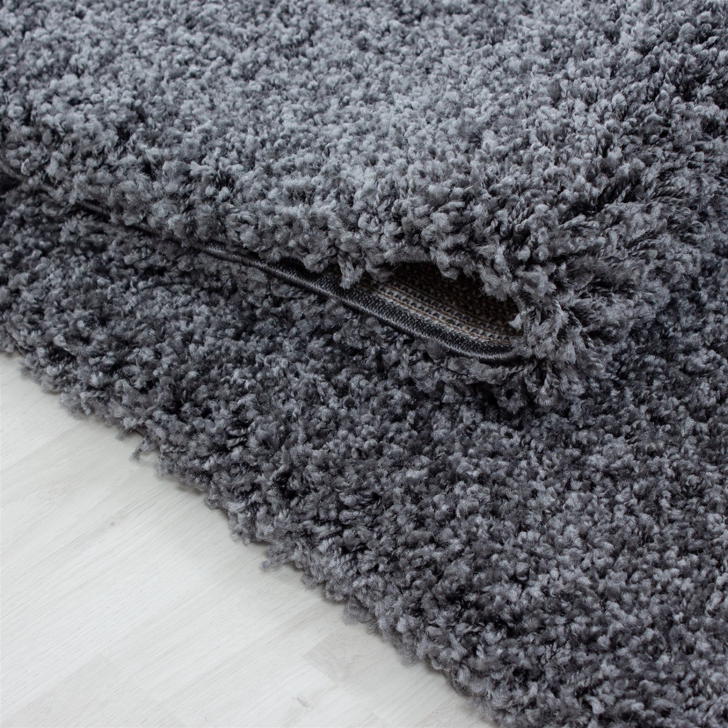 Tapis Shaggy Uni à poils longs - Gris – STUDIO DECO