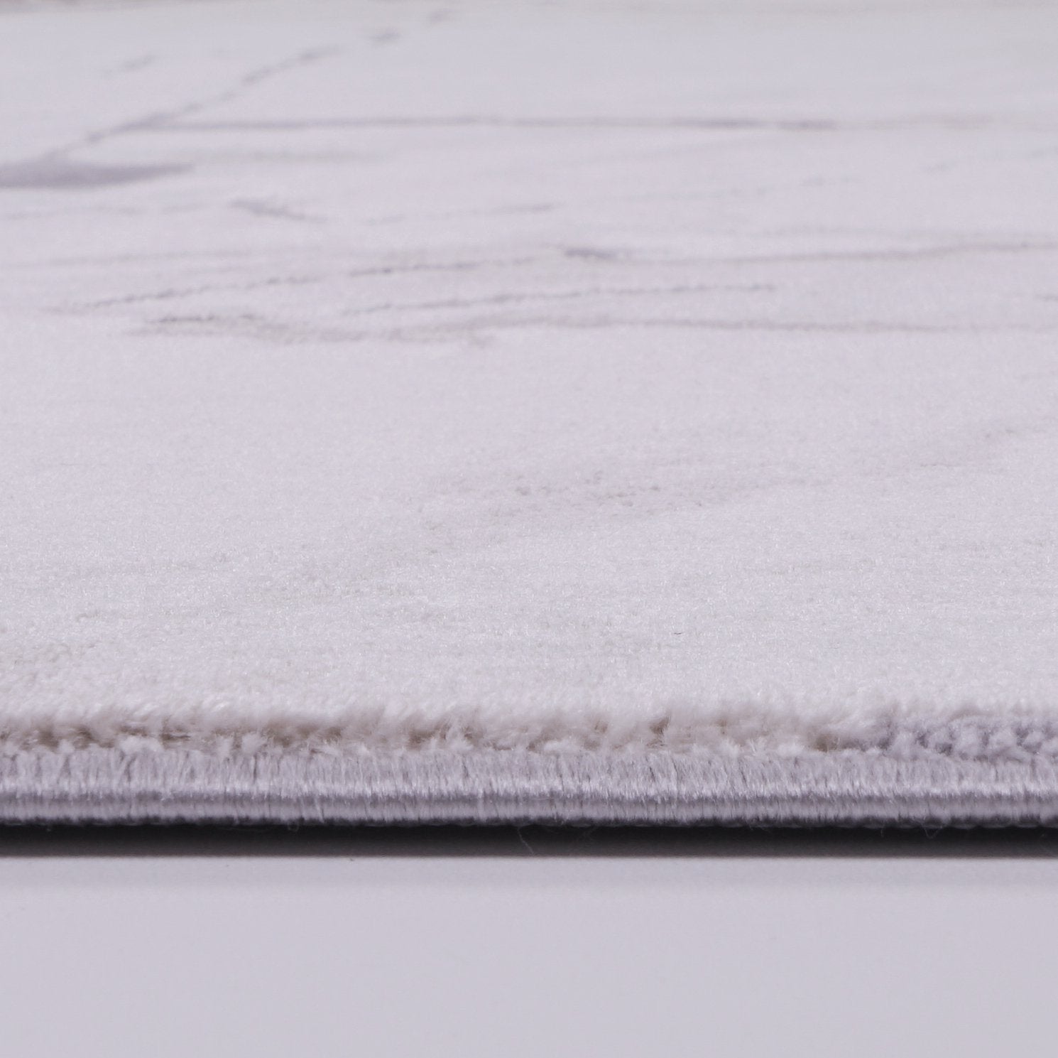 Tapis Aspect Marbre BRUT – STUDIO DECO