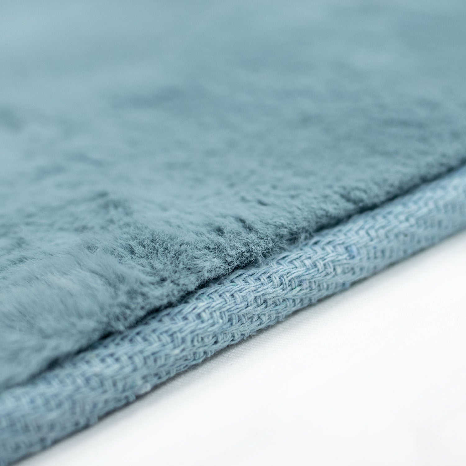 Tapis de Fourrure Velours - Bleu Canard – STUDIO DECO