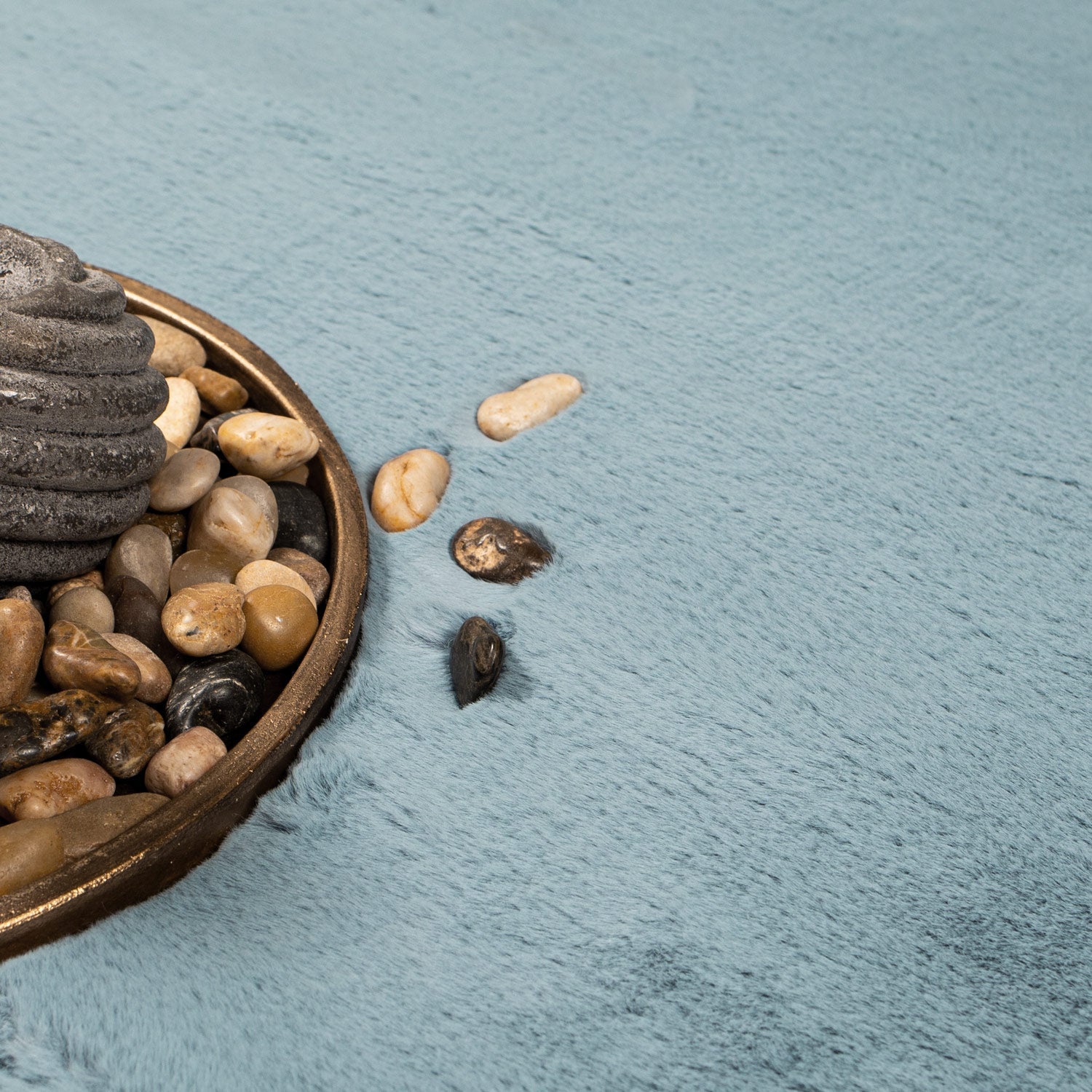 Tapis de Fourrure Rond Velours Bleu Canard – STUDIO DECO