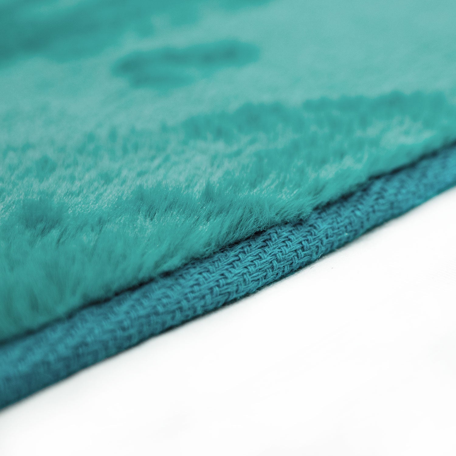 Tapis de Fourrure Velours - BleuVert – STUDIO DECO