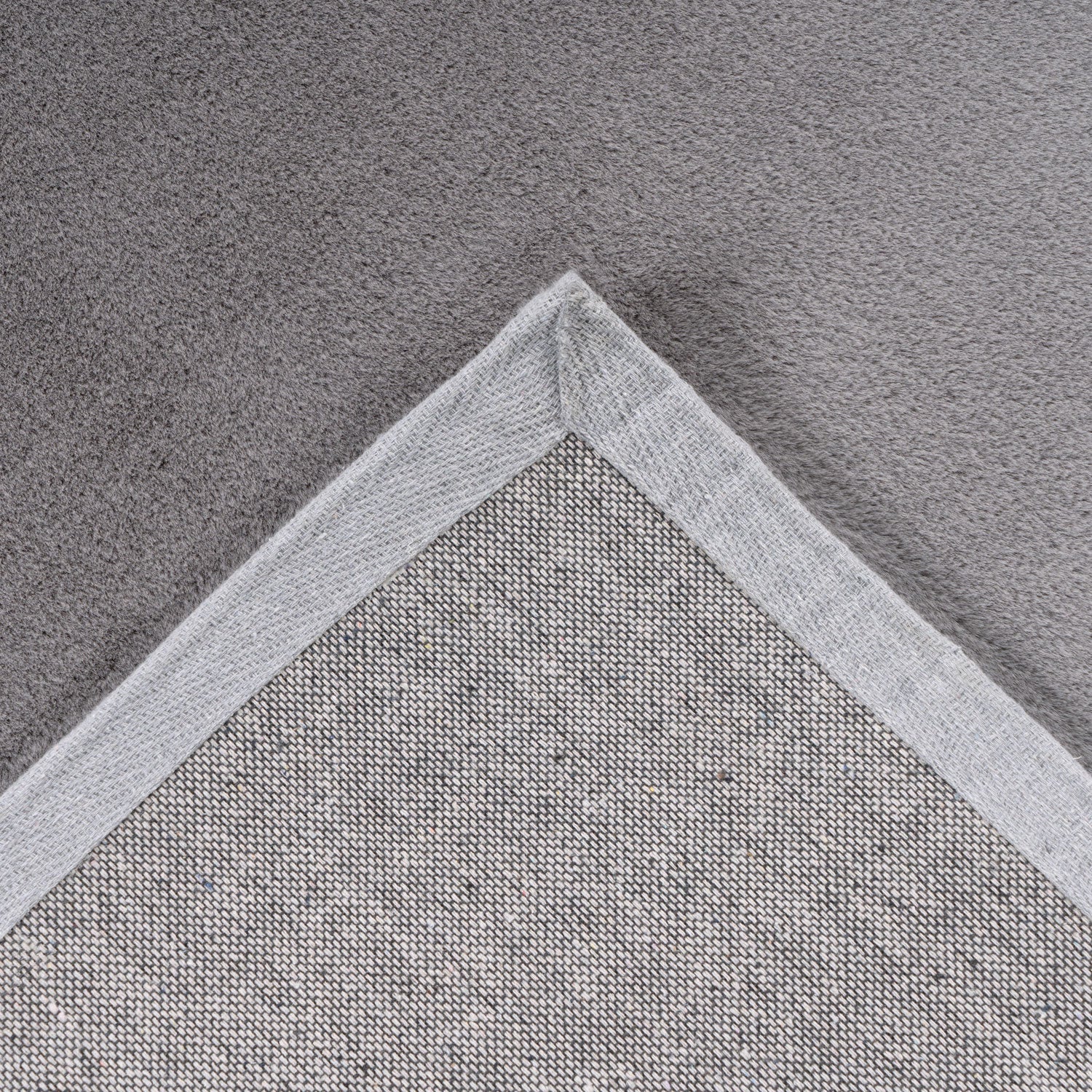 Tapis de Fourrure Velours - Gris – STUDIO DECO