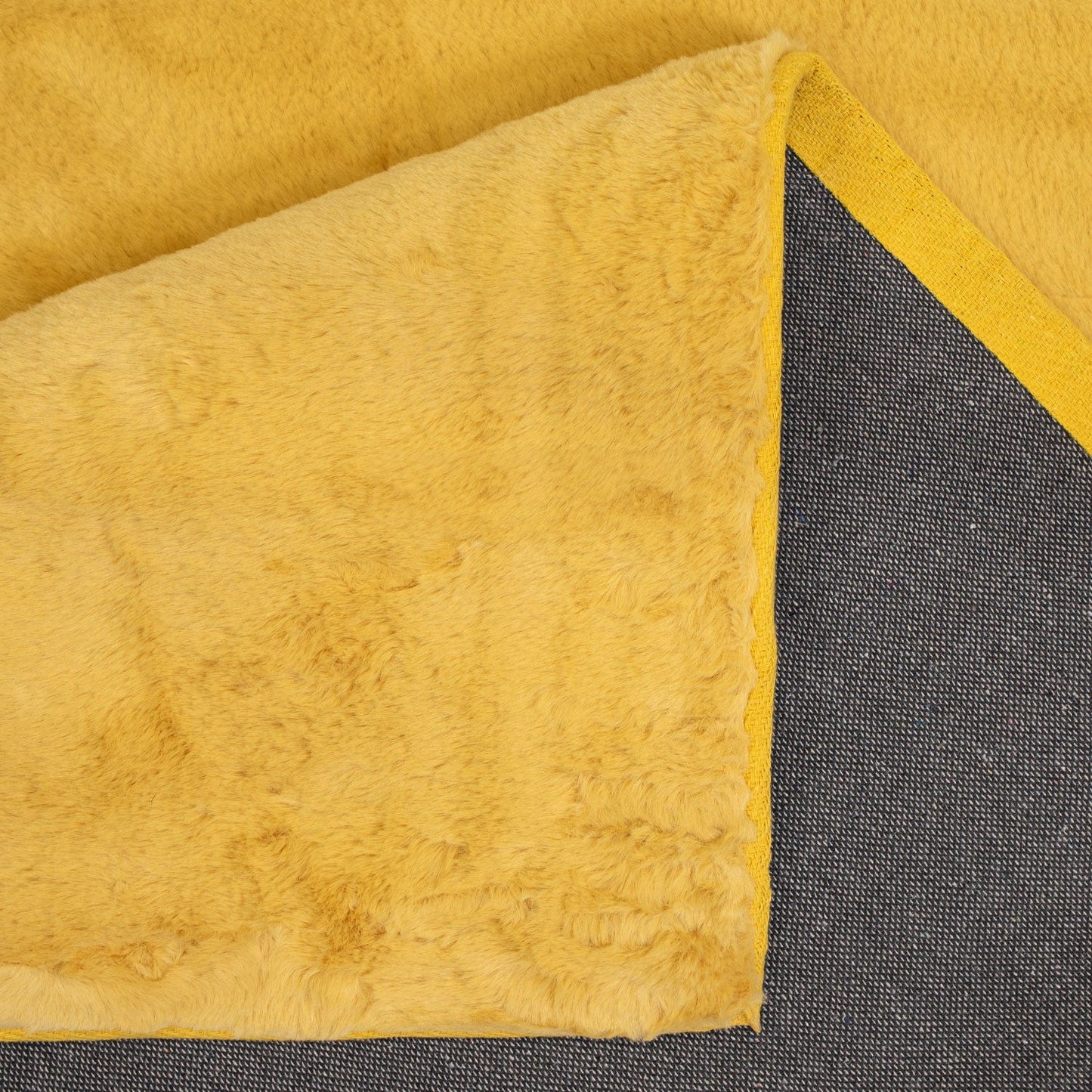 Tapis de Fourrure Velours - Jaune Poussin